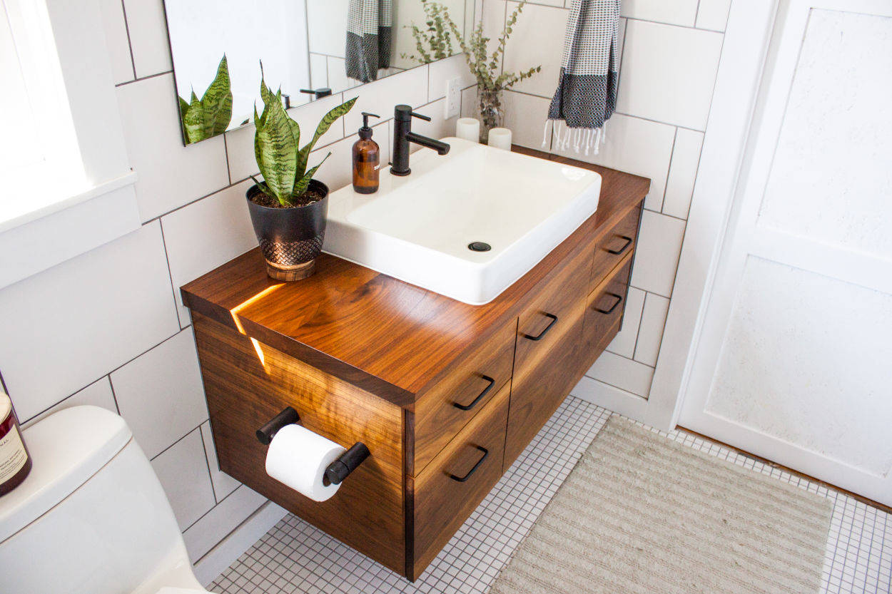 Come scegliere e mantenere i mobili bagno in legno