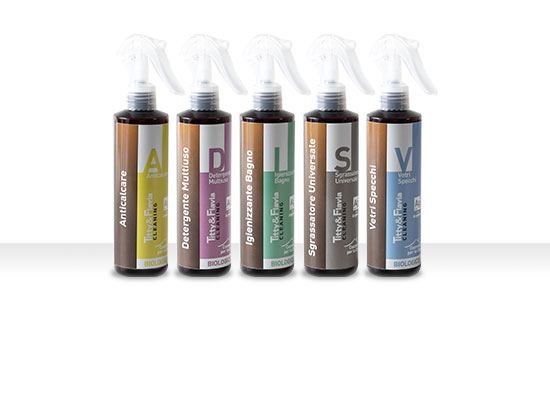 Titty&Flavia cleaning detergenti specifici kit